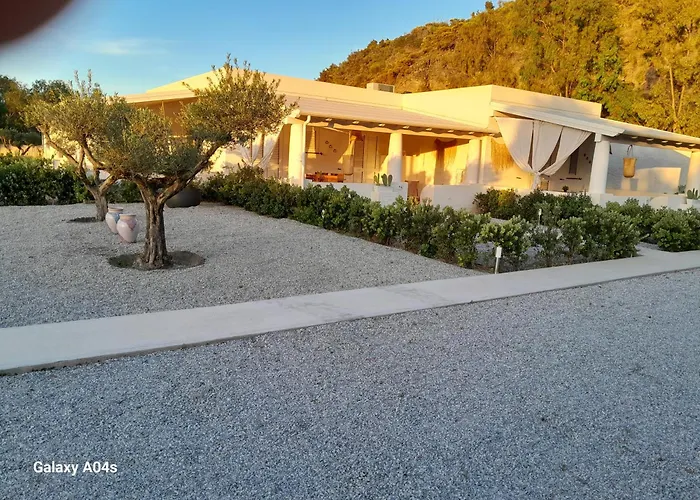 Teia Holiday Apartments